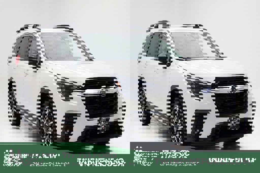 Used 2024 Subaru Ascent Limited image 1