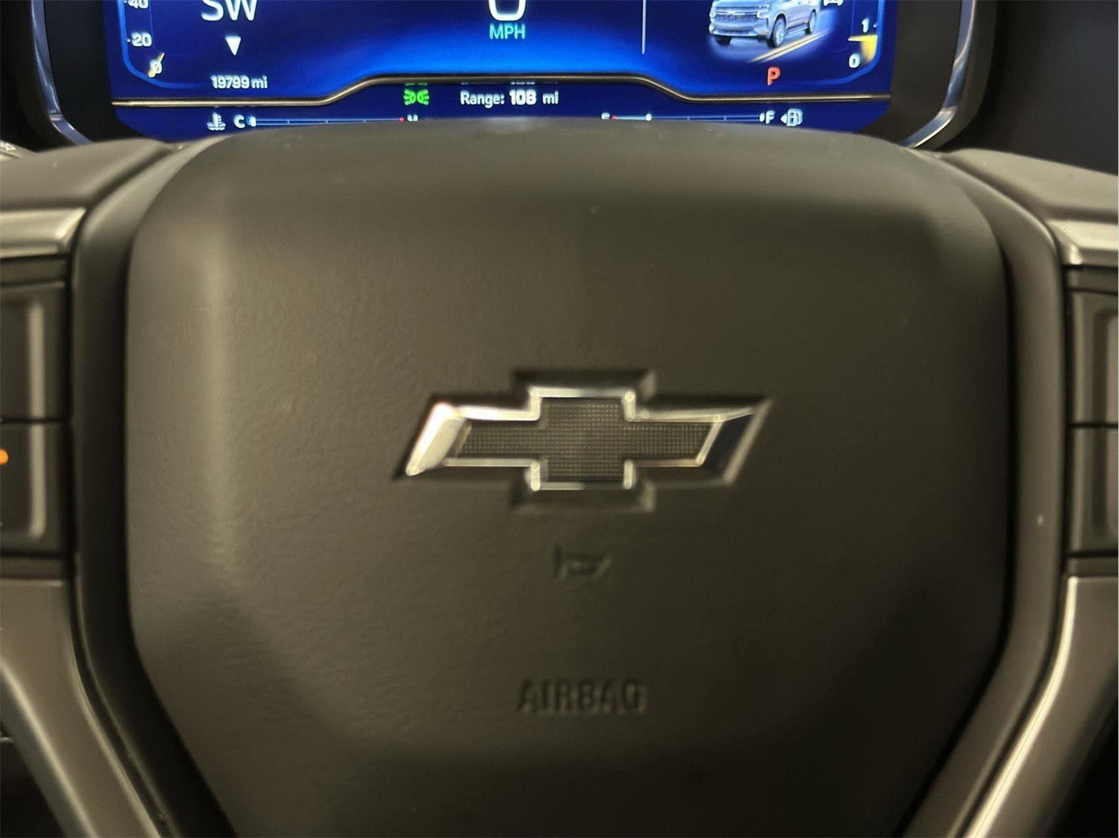 Certified 2024 Chevrolet Suburban Z71 w/ Luxury Package image 14