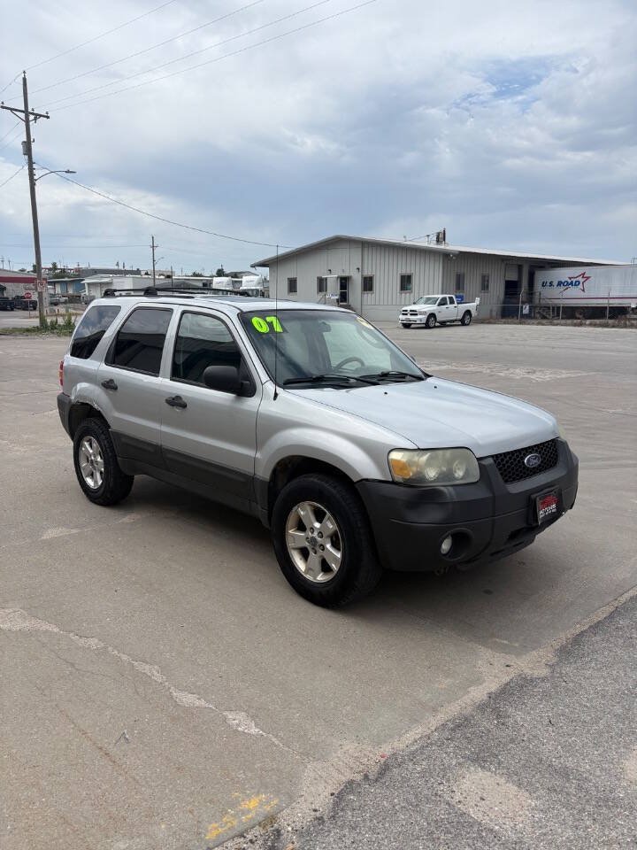 Used 2007 Ford Escape XLT AWD/4WD image 2
