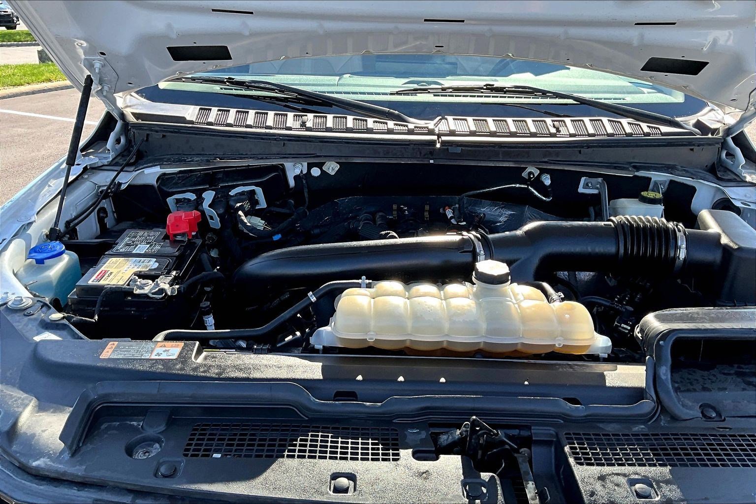 Used 2023 Ford Expedition Limited image 31