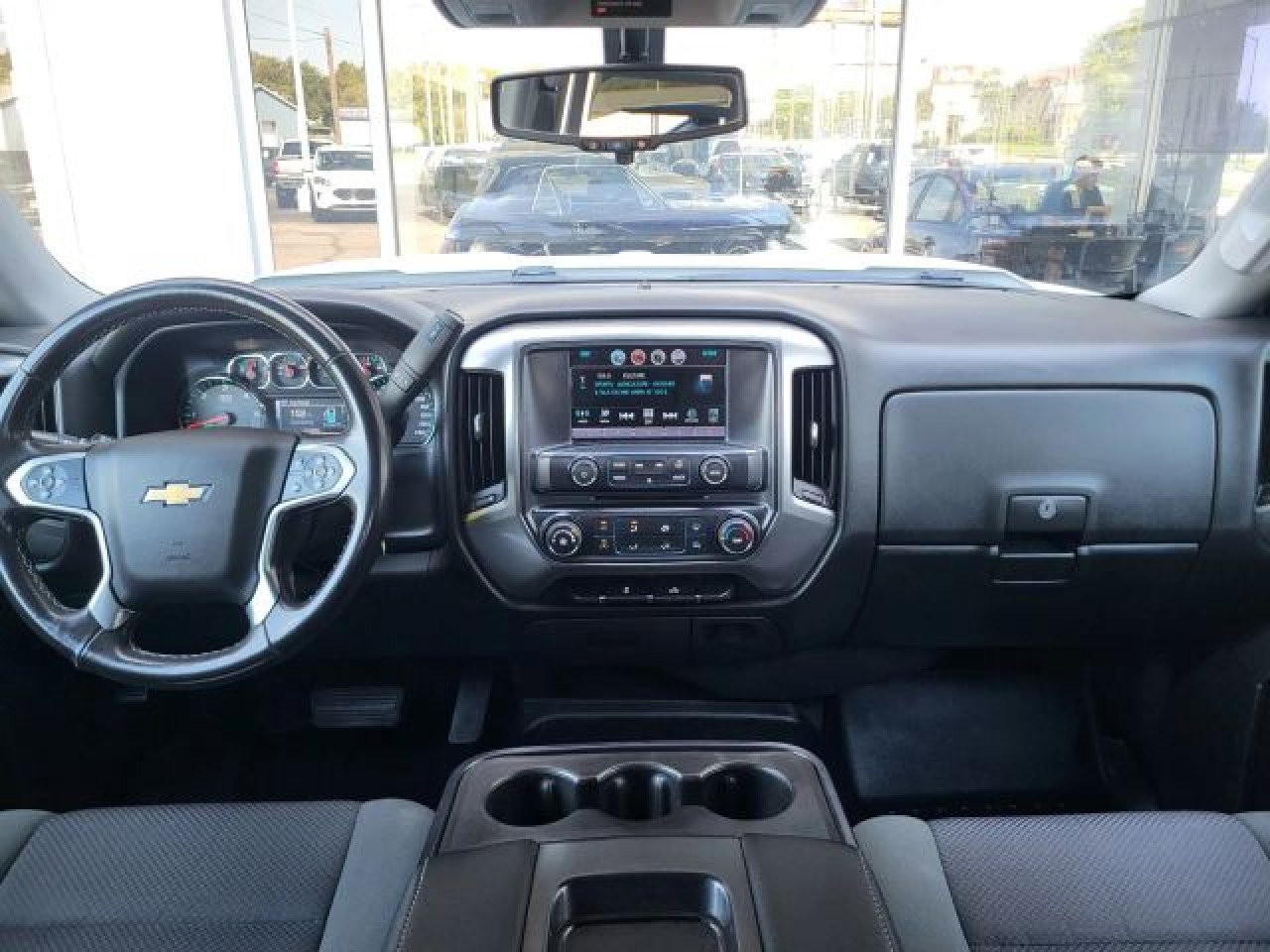 Used 2018 Chevrolet Silverado 1500 LT w/ Trailering Package image 21