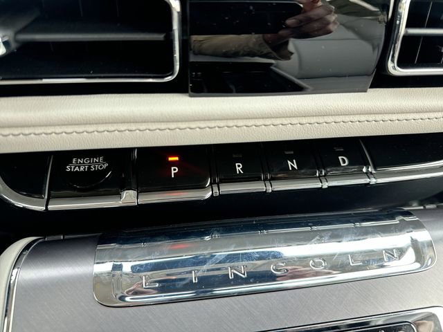 New 2026 Lincoln Aviator AWD image 20
