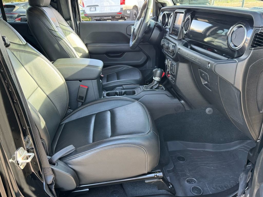 Used 2023 Jeep Wrangler Unlimited Rubicon 392 image 21