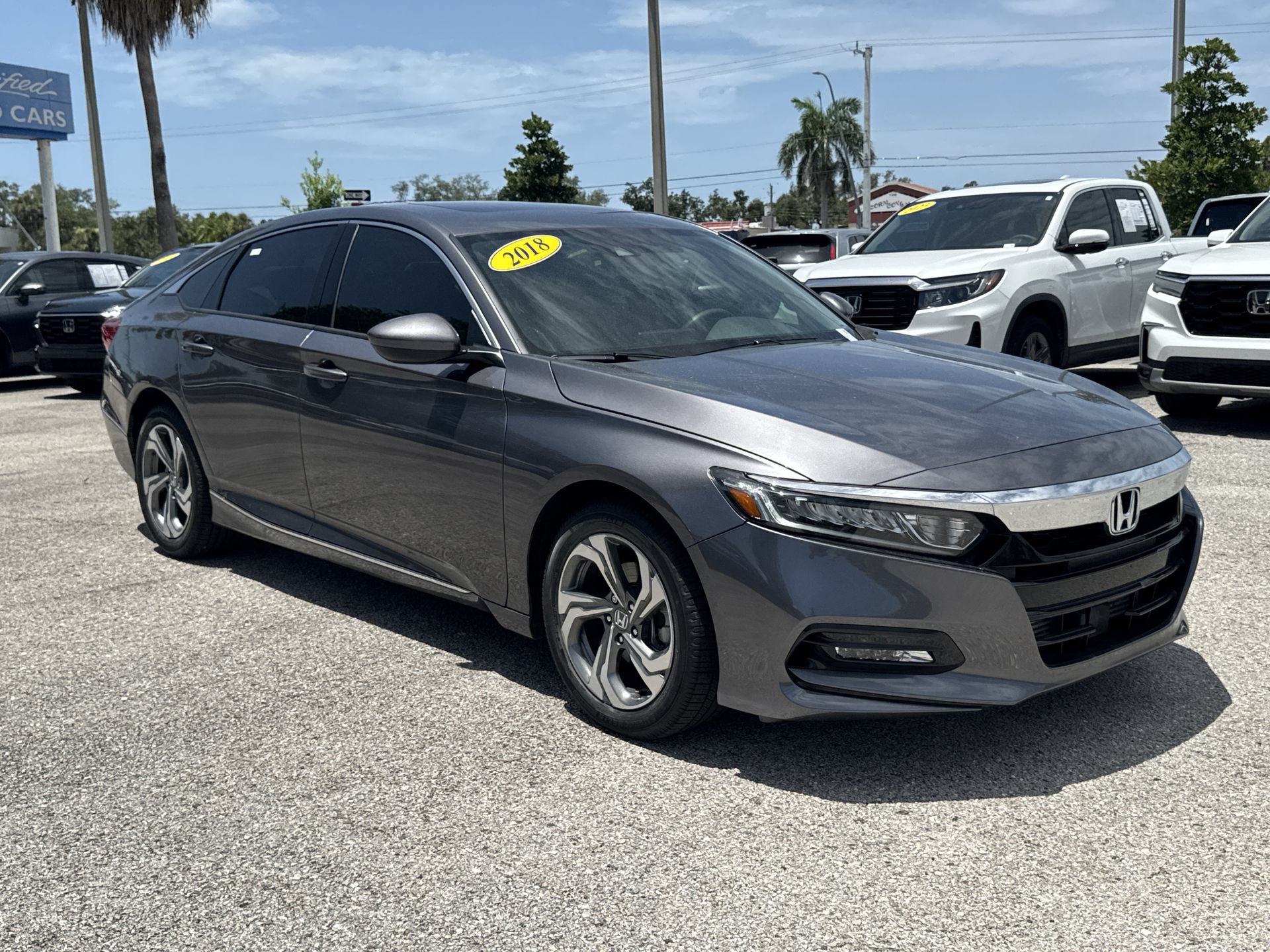 Used 2018 Honda Accord EX image 2