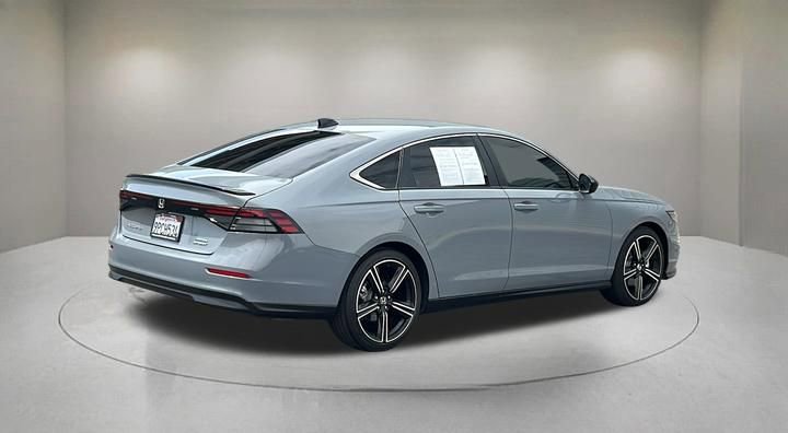 Used 2024 Honda Accord Sport image 5