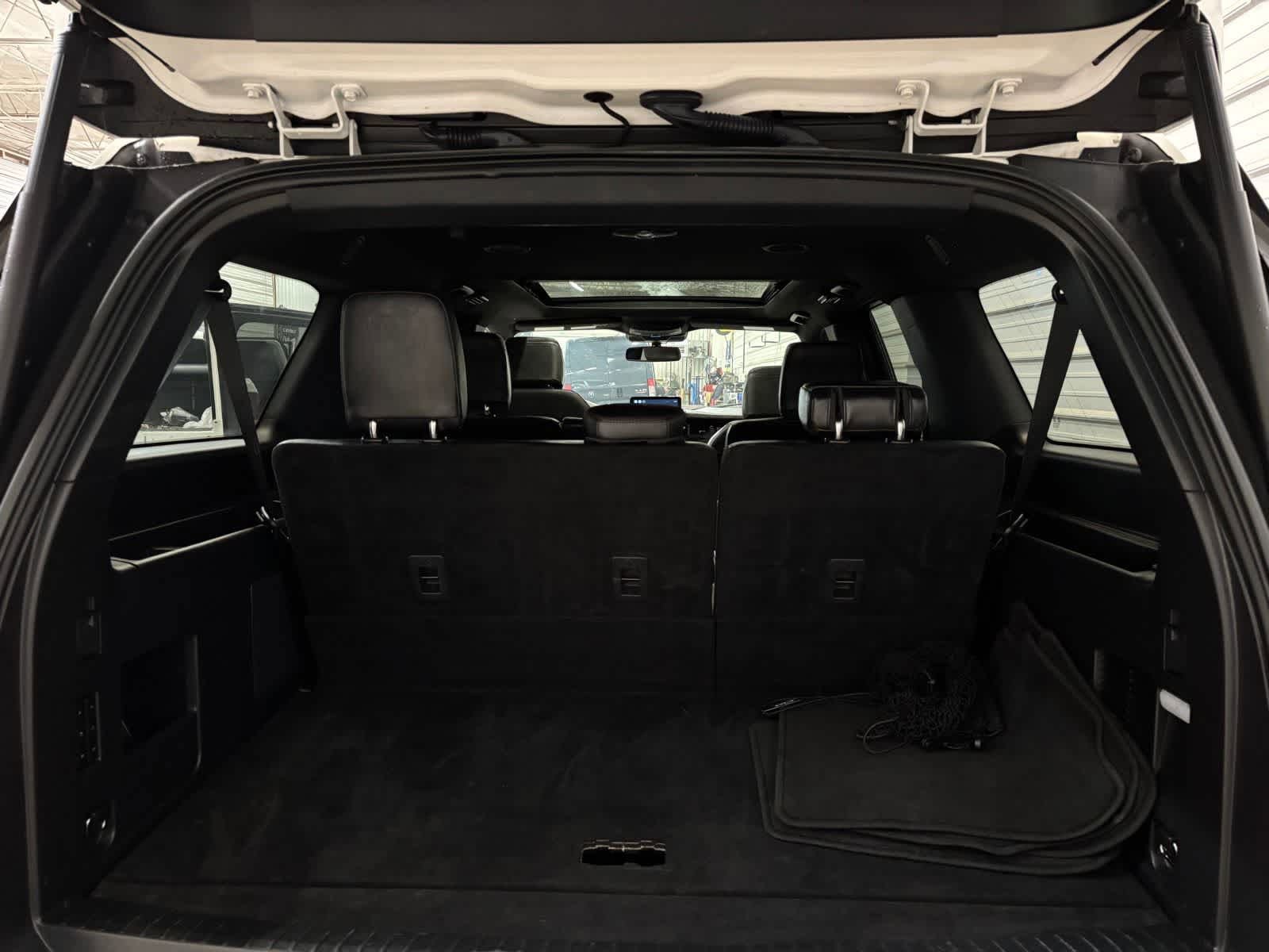 Used 2022 Ford Expedition Max Limited AWD/4WD image 36