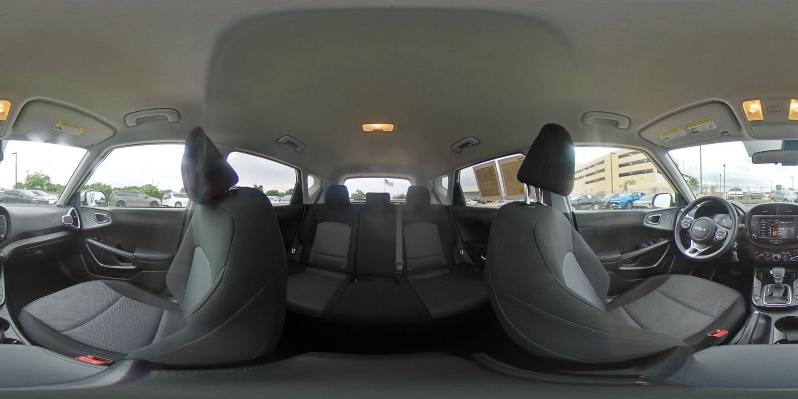 Used 2025 Kia Soul LX w/ LX Technology Package image 40