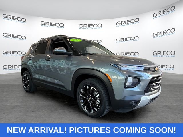Used 2021 Chevrolet TrailBlazer LT w/ Driver Confidence Package