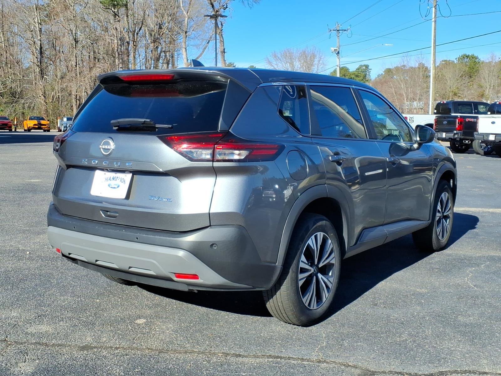Used 2023 Nissan Rogue SV image 23