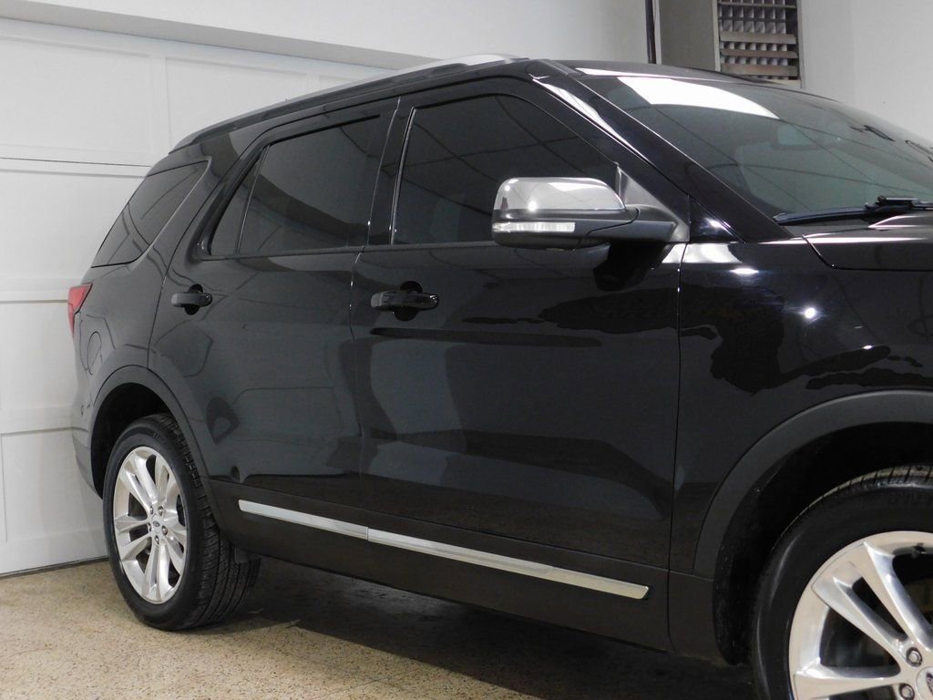 Used 2019 Ford Explorer XLT w/ XLT Desert Copper Package AWD/4WD image 12