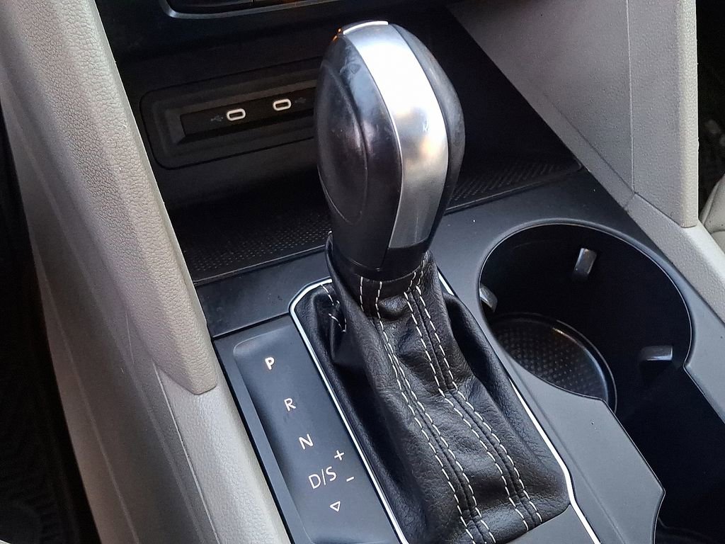 Used 2021 Volkswagen Atlas SE w/ Panoramic Sunroof Package image 17