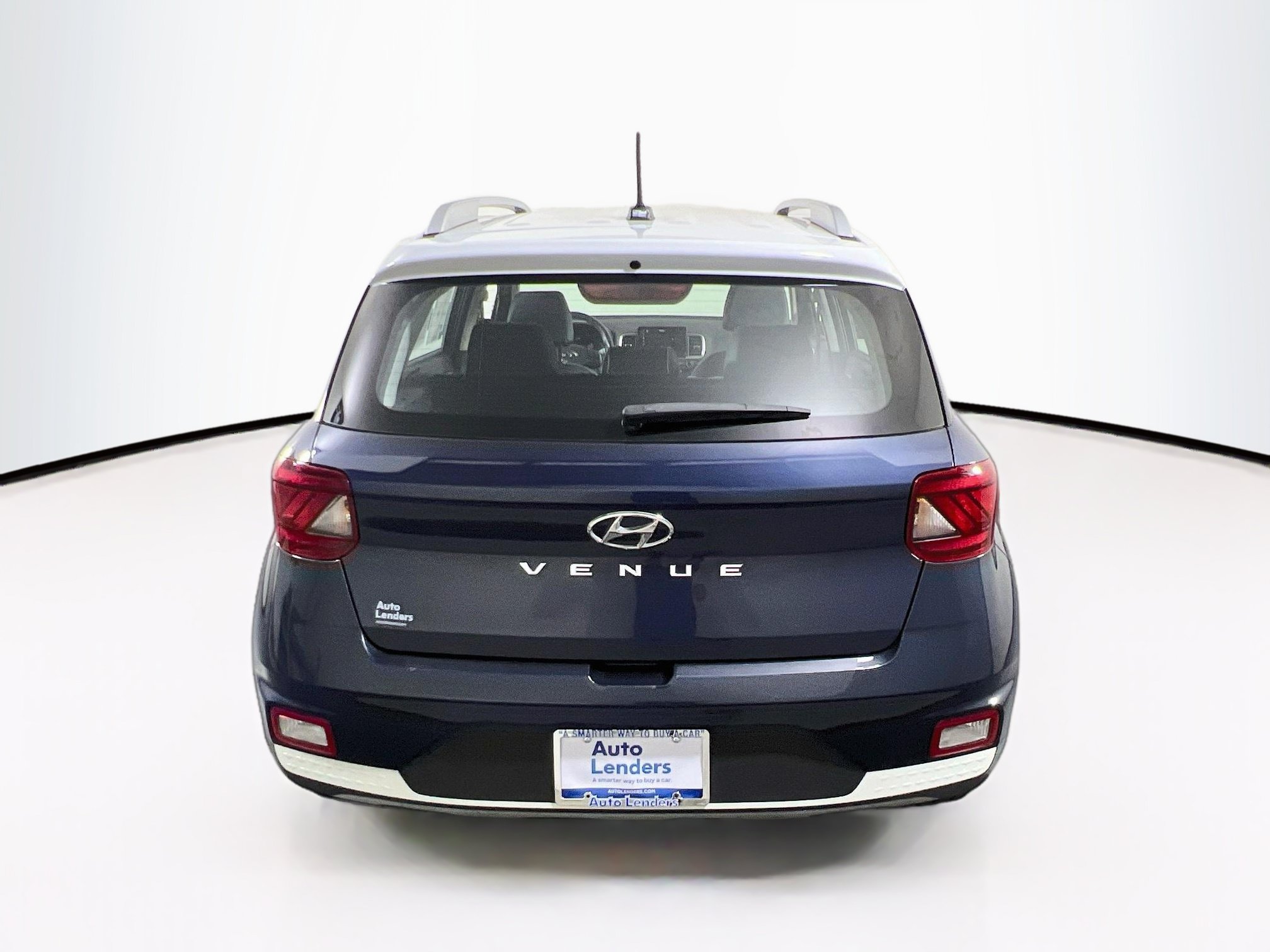 Used 2023 Hyundai Venue Limited FWD image 6