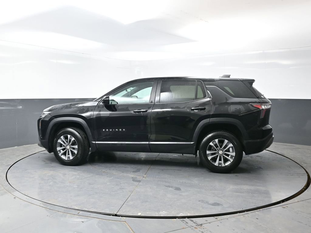 Used 2025 Chevrolet Equinox LT FWD image 11