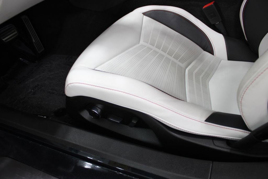Used 2023 Chevrolet Corvette Stingray Premium Conv RWD image 15