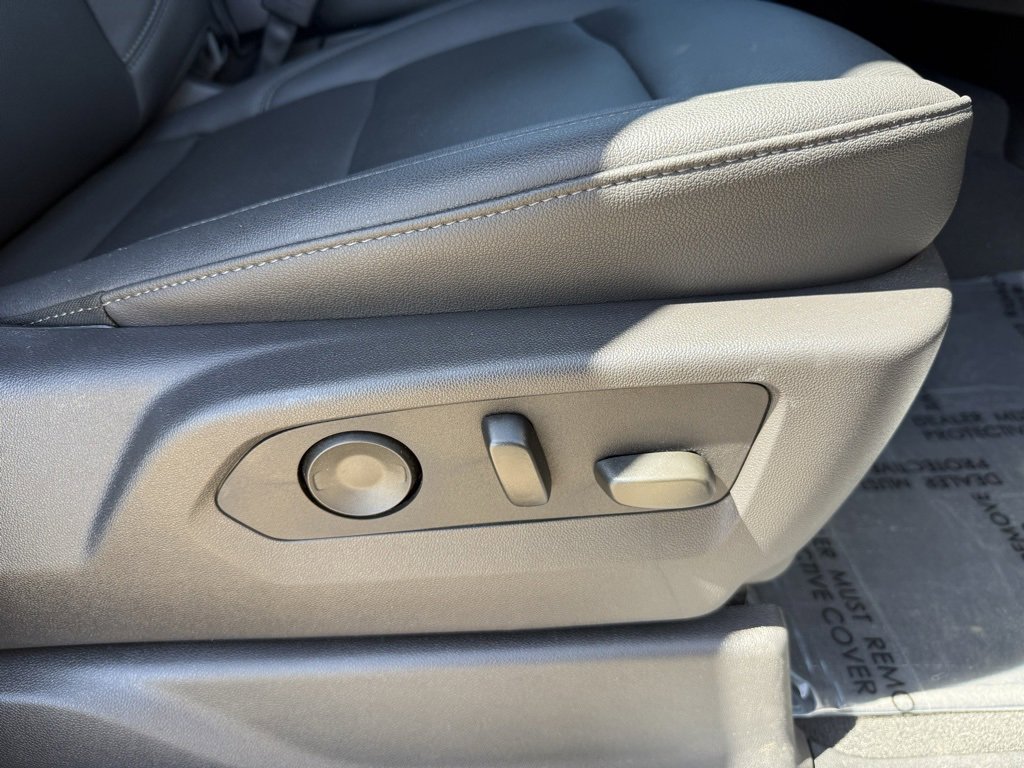 Used 2025 GMC Sierra 1500 SLT image 58