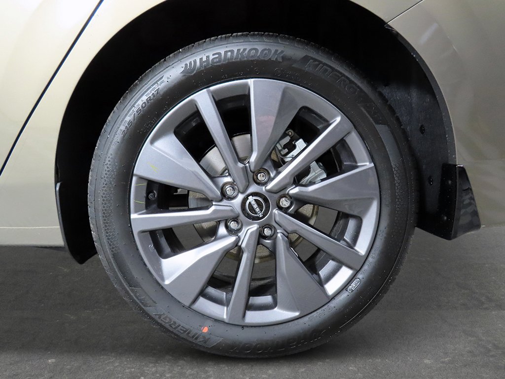 New 2026 Nissan Sentra SL w/ Floor Mat Package FWD image 9