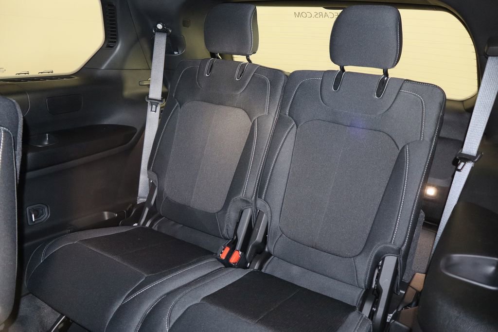 New 2026 Jeep Grand Cherokee L Laredo image 18