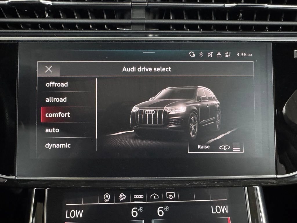 Used 2023 Audi SQ7 Premium Plus AWD/4WD image 36
