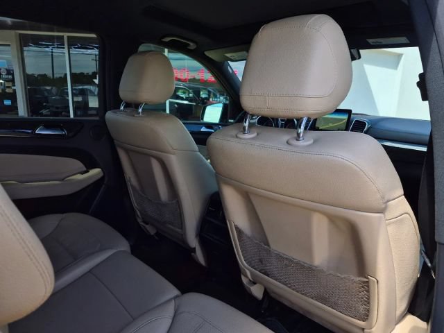 Used 2017 Mercedes-Benz GLS 450 4MATIC image 18