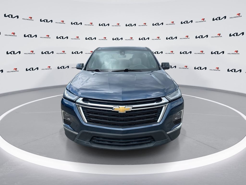 Used 2022 Chevrolet Traverse LS FWD image 3