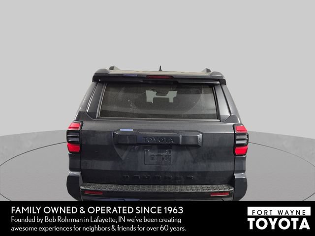 Used 2025 Toyota 4Runner SR5 AWD/4WD image 8