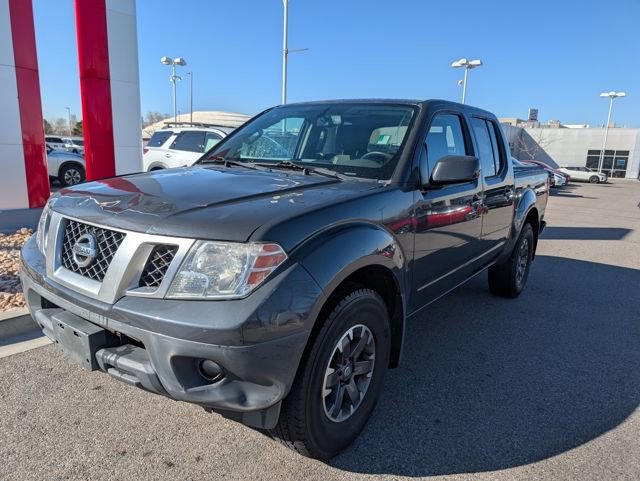 Used 2014 Nissan Frontier PRO-4X image 2