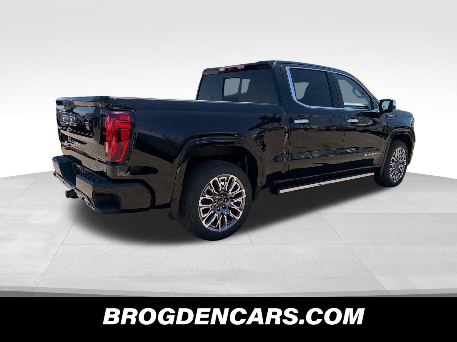 New 2026 GMC Sierra 1500 Denali Ultimate AWD/4WD image 3