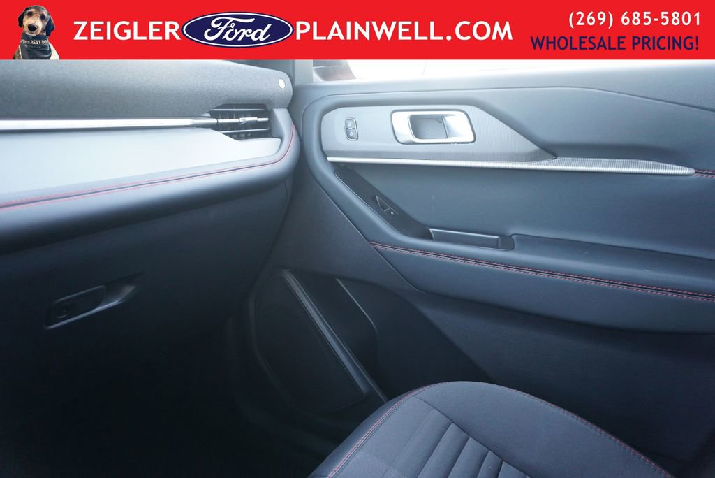 Used 2026 Ford Explorer ST-Line image 35