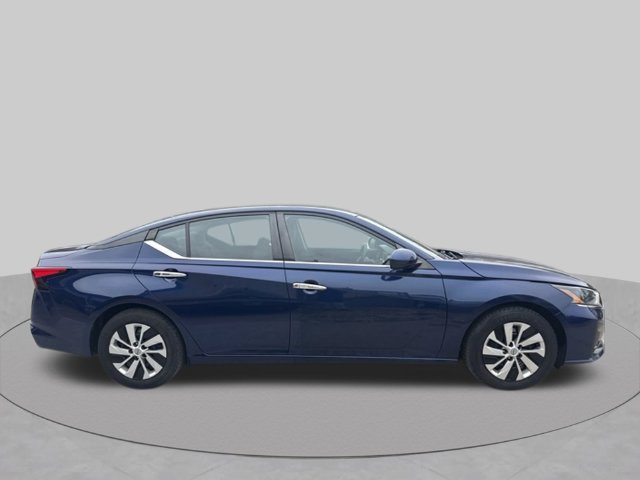 Used 2023 Nissan Altima 2.5 S FWD image 9