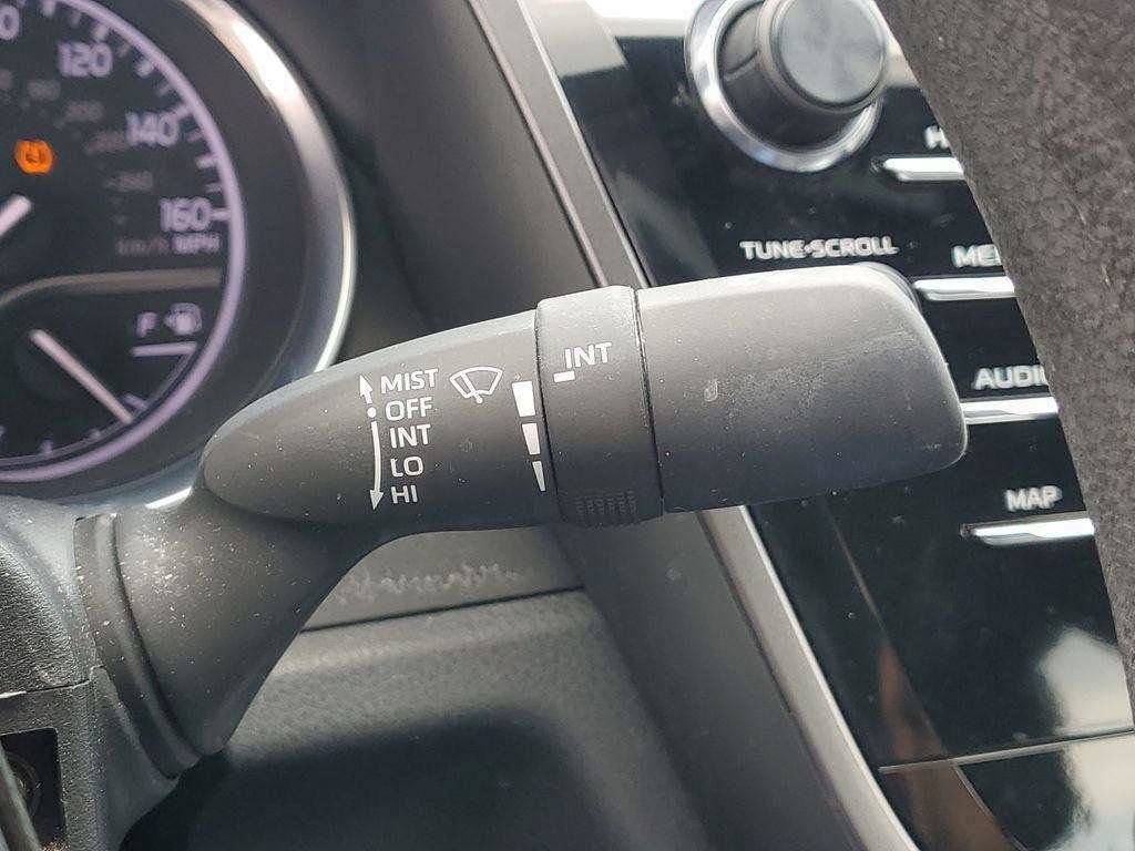 Used 2020 Toyota Camry LE AWD/4WD image 13
