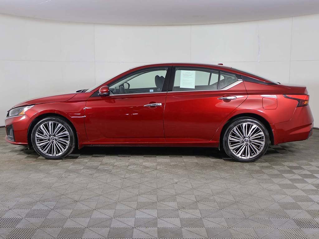 Used 2023 Nissan Altima 2.5 SL image 18