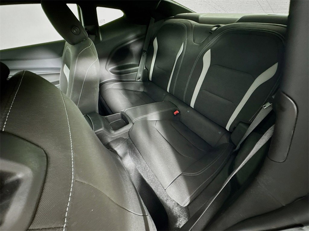 Used 2023 Chevrolet Camaro LT w/ Technology Package image 23