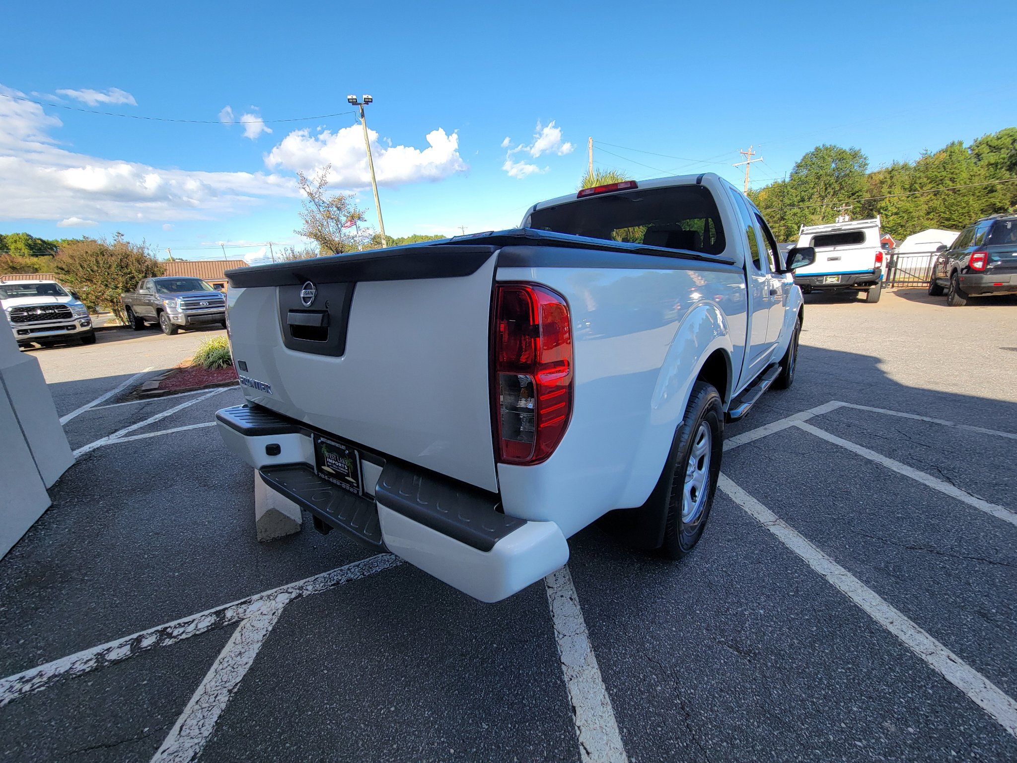 Used 2020 Nissan Frontier S w/ S Utility Package image 17