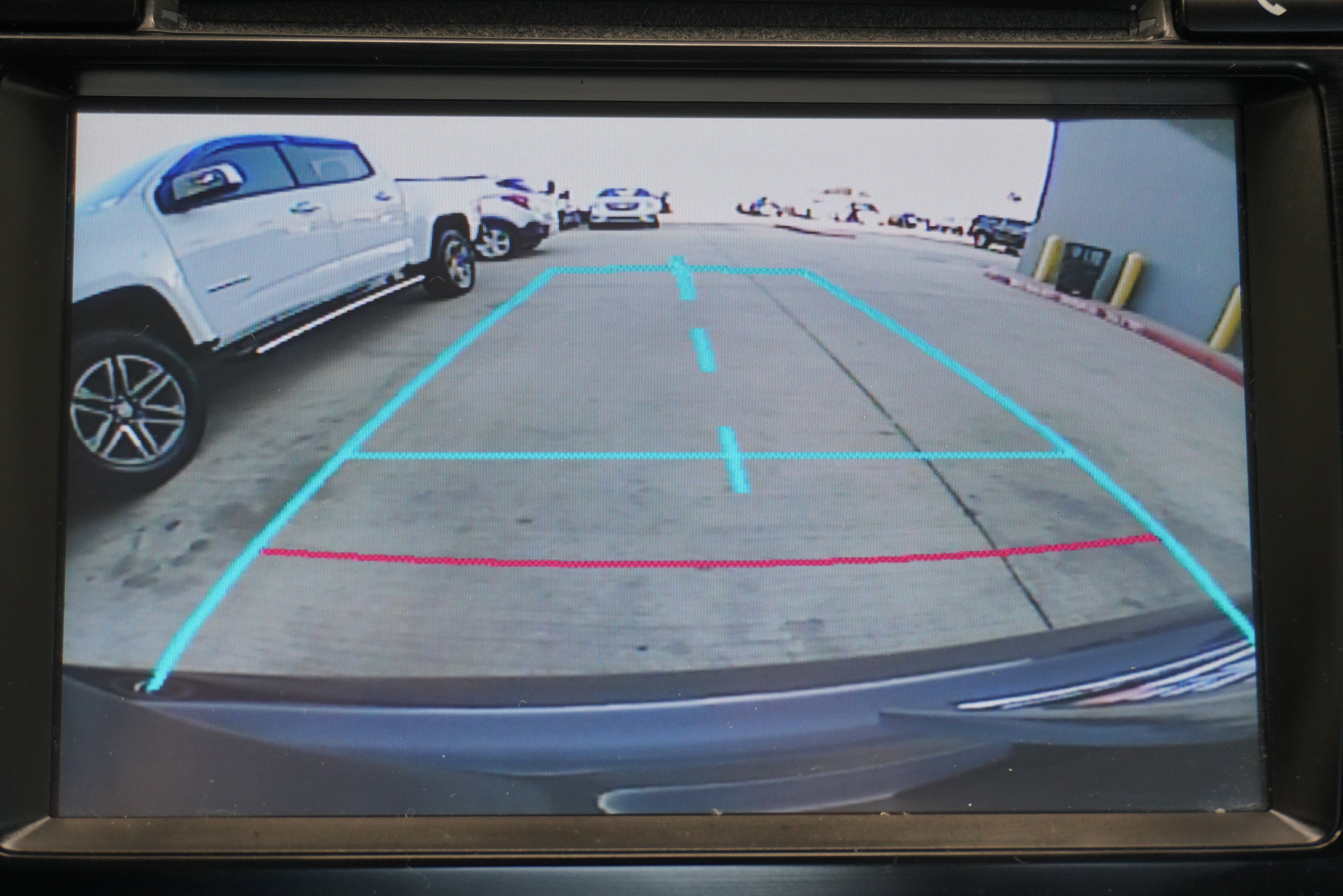 Used 2014 Toyota Camry XLE image 19