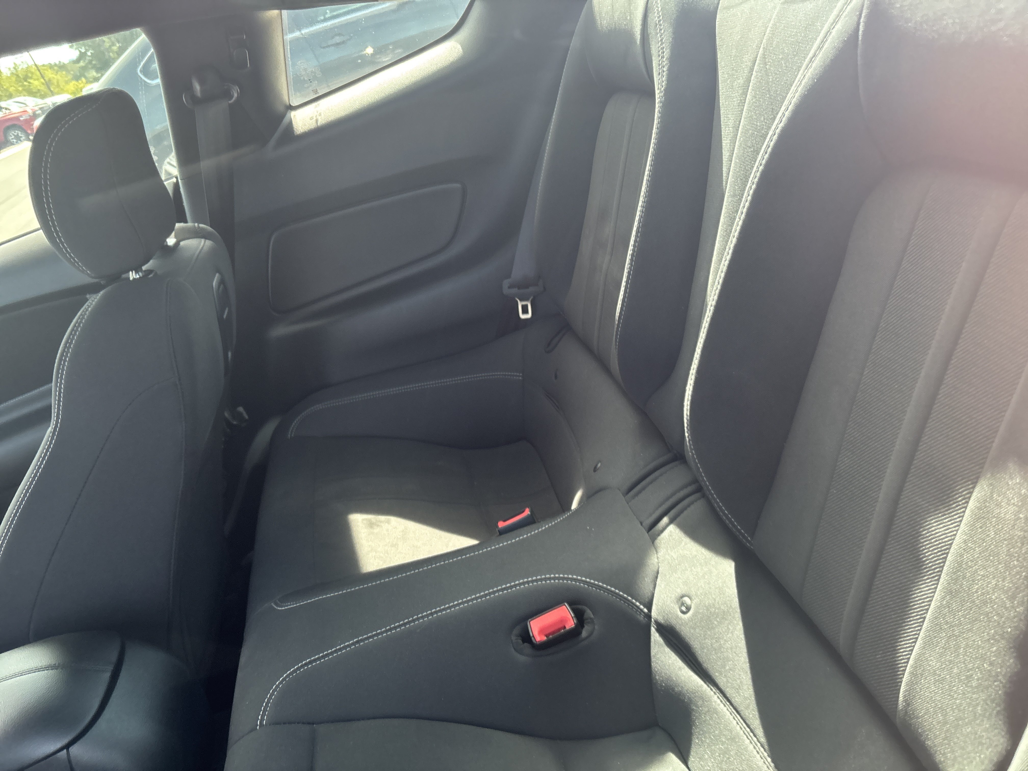 Used 2019 Ford Mustang Coupe RWD image 28