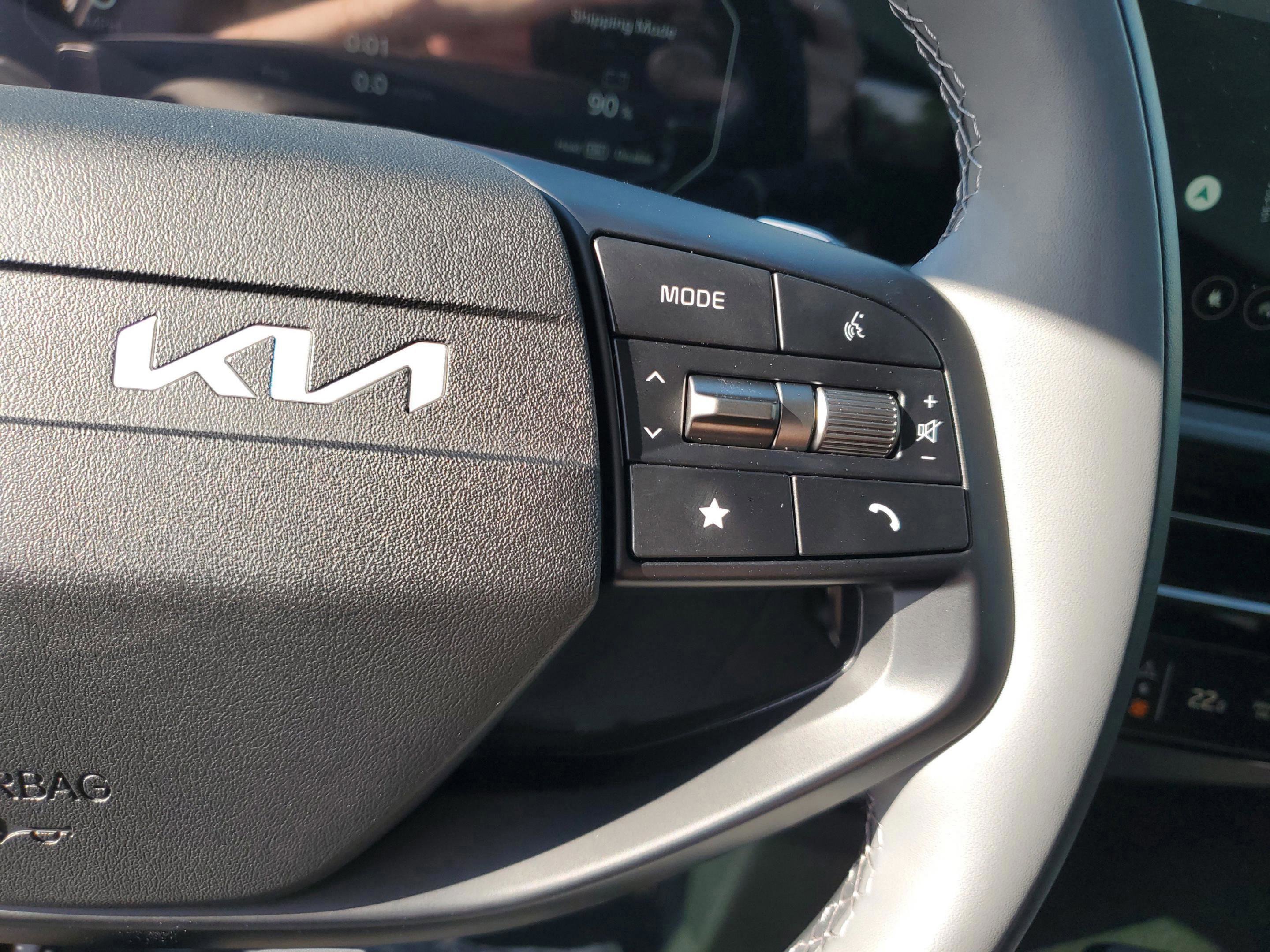 New 2025 Kia EV6 Light w/ Light LR Technology Package image 7