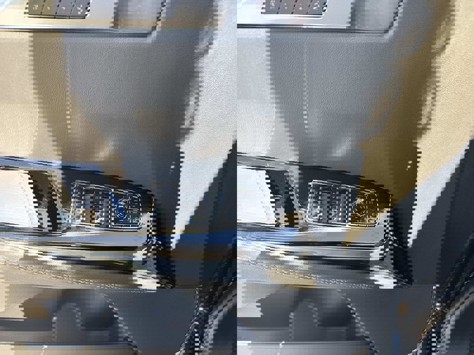 Certified 2025 Cadillac Escalade Sport image 19