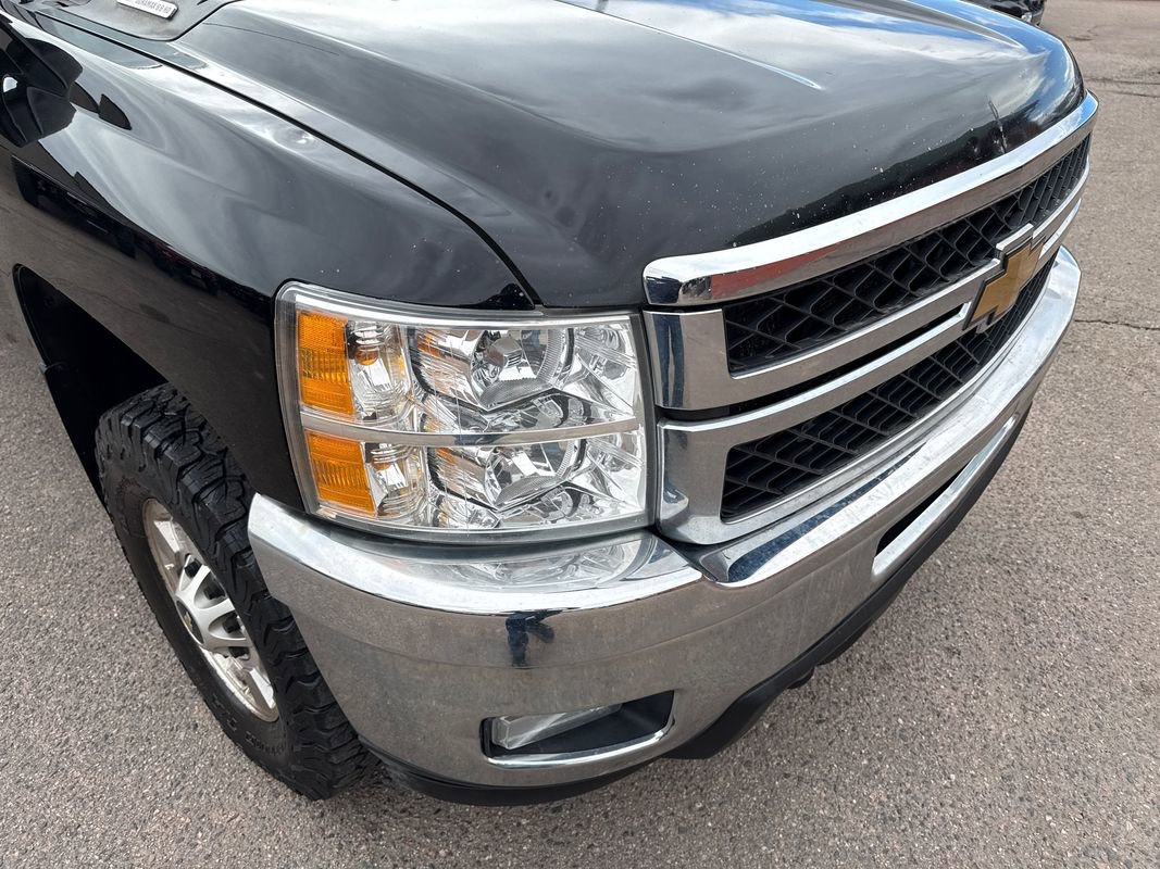 Used 2013 Chevrolet Silverado 2500 LT w/ Interior Plus Package image 18