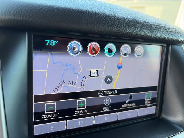 Used 2017 GMC Yukon SLT w/ Premium Edition AWD/4WD image 19
