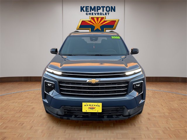 Used 2025 Chevrolet Traverse LT