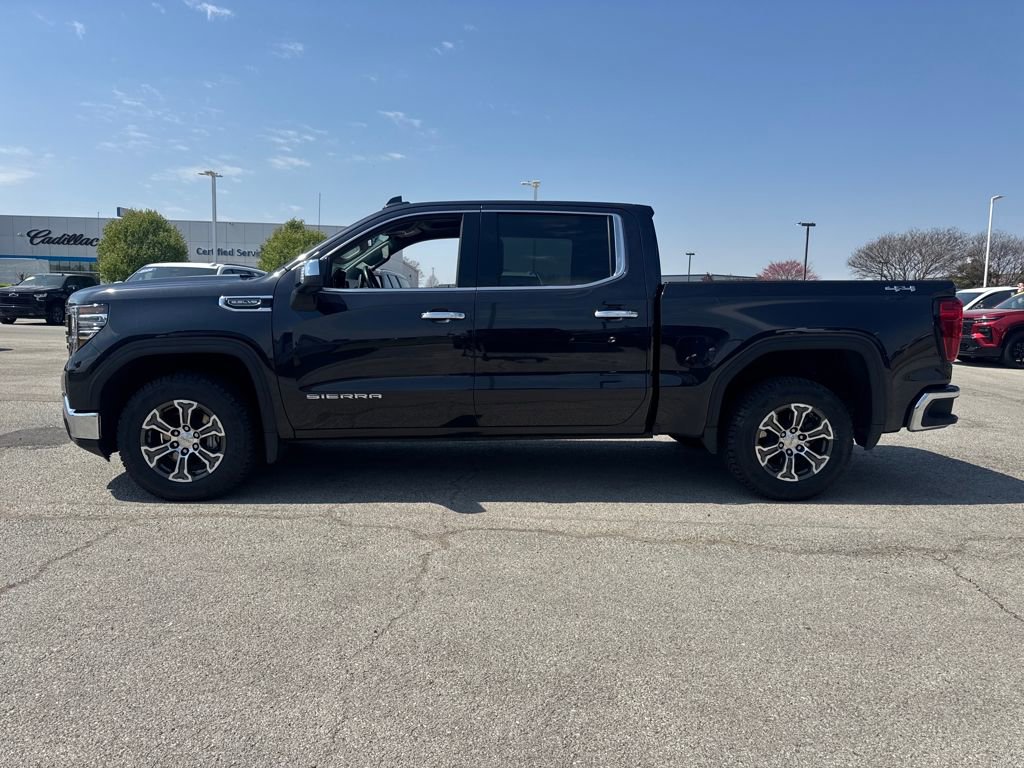 Used 2025 GMC Sierra 1500 SLT image 3