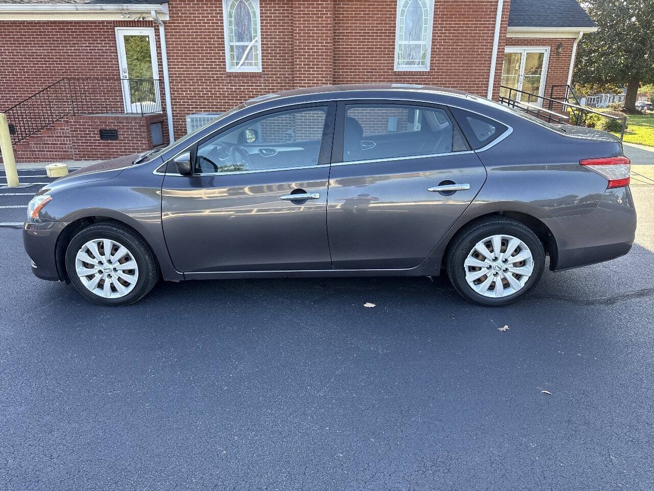 Used 2014 Nissan Sentra S FWD image 8