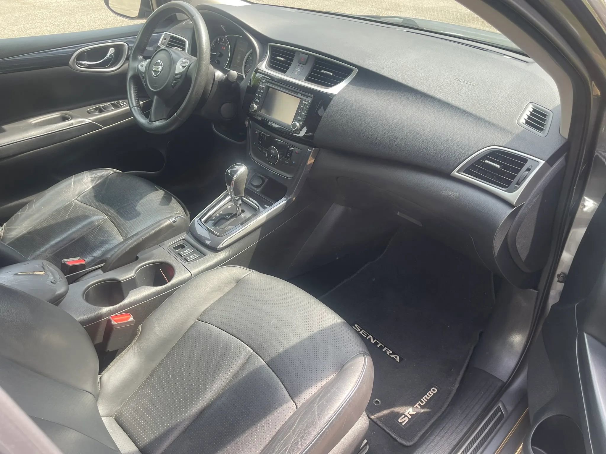 Used 2018 Nissan Sentra SR Turbo w/ Premium Package (P03) FWD image 12