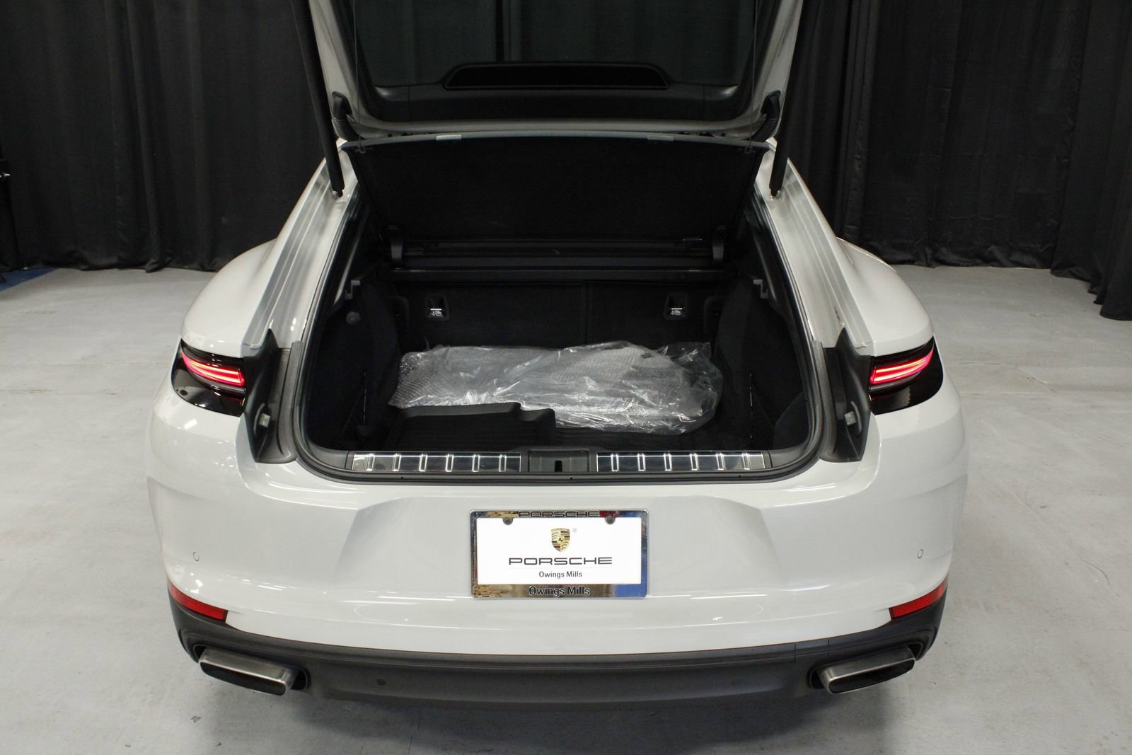 Certified 2025 Porsche Panamera 4 AWD/4WD image 20