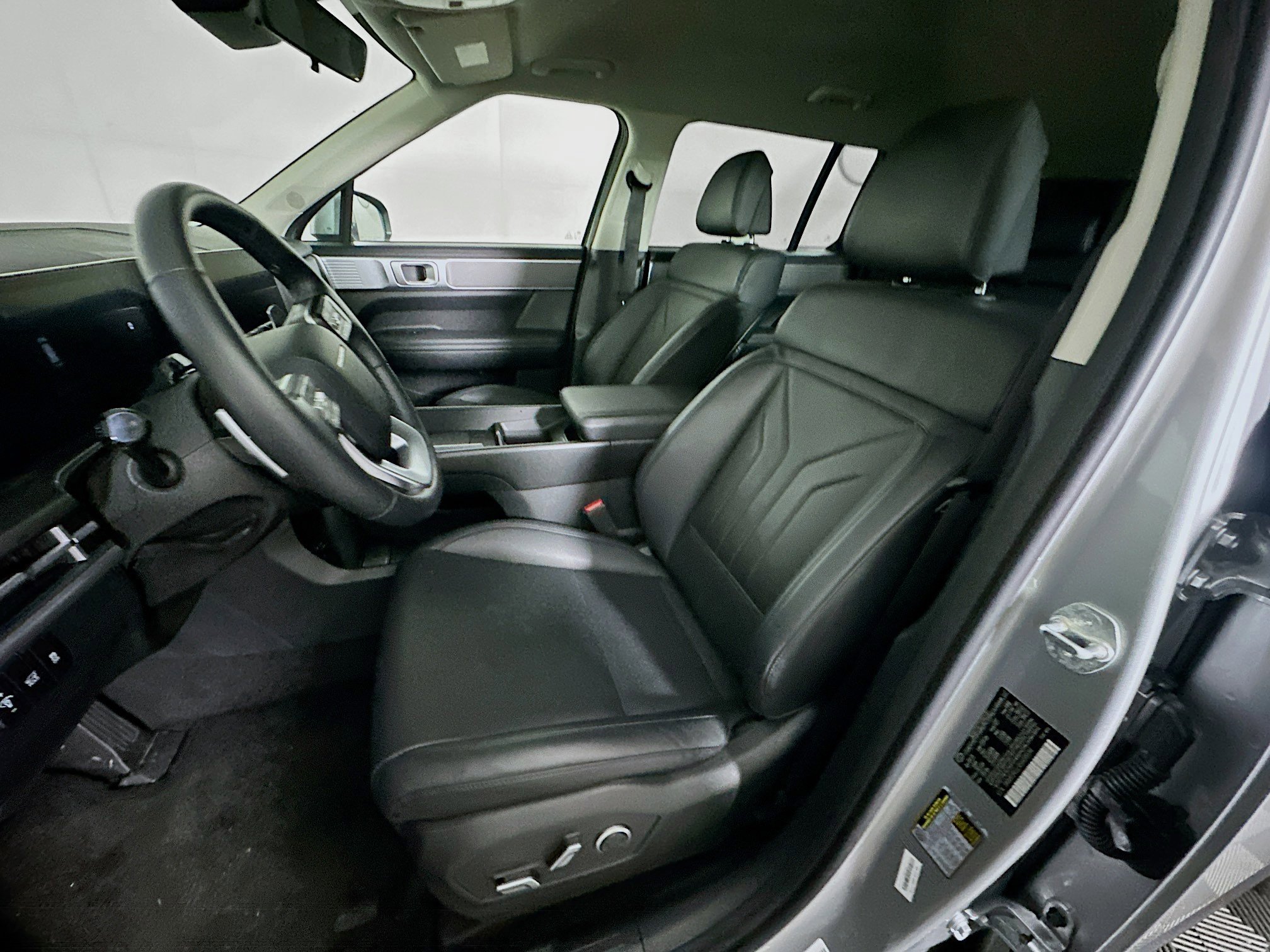 Used 2025 Hyundai Santa Fe SEL image 13