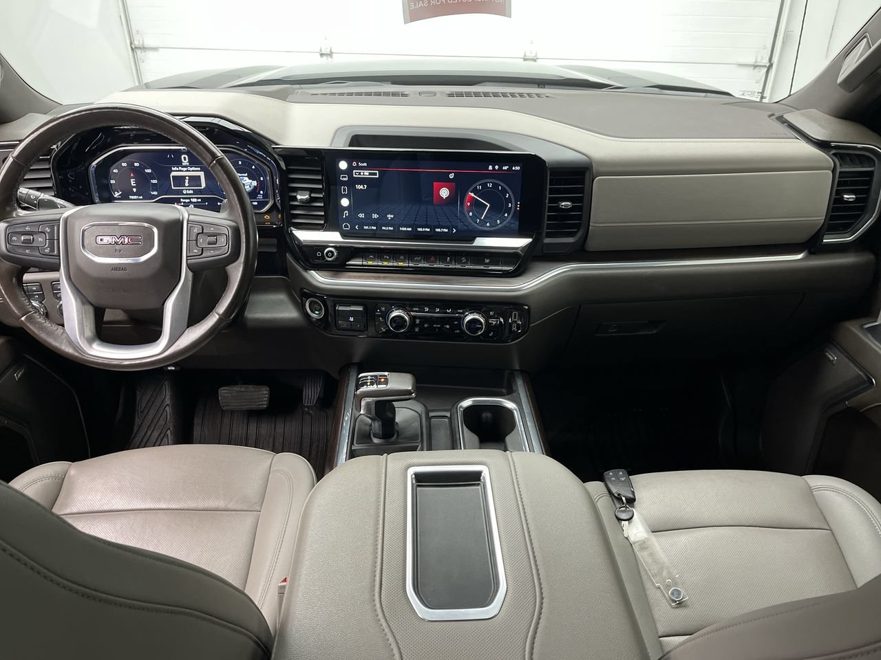 Certified 2022 GMC Sierra 1500 SLT w/ SLT Premium Plus Package AWD/4WD image 4