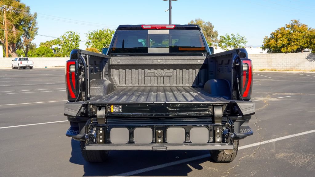 New 2026 GMC Sierra 2500 AT4 w/ AT4 Premium Plus Package image 13