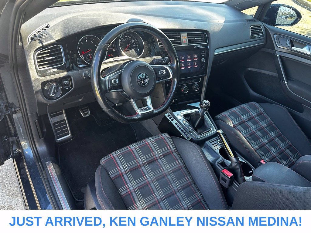 Used 2018 Volkswagen GTI SE FWD image 9