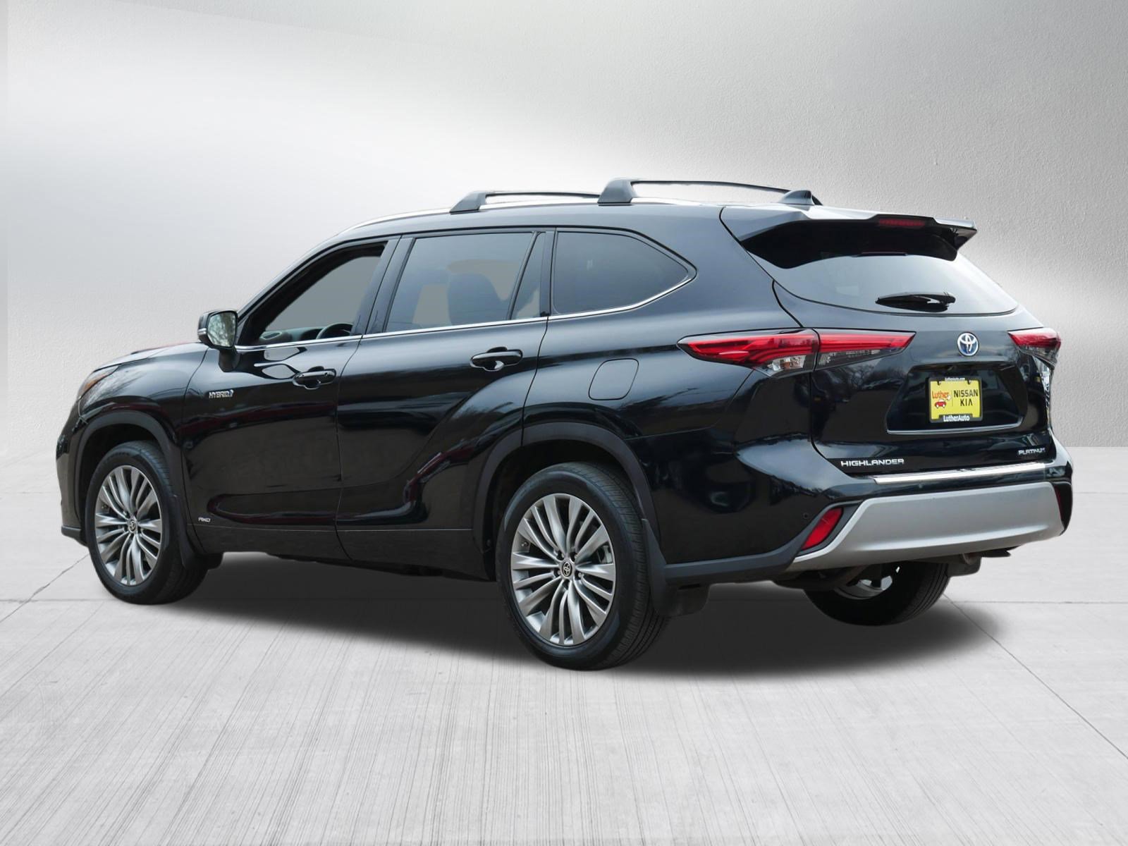Used 2020 Toyota Highlander Platinum AWD/4WD image 5