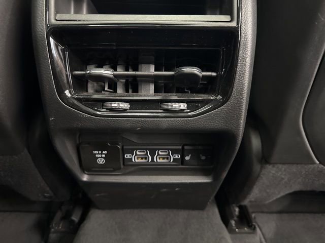 Used 2023 Jeep Grand Cherokee 4WD 4xe image 32